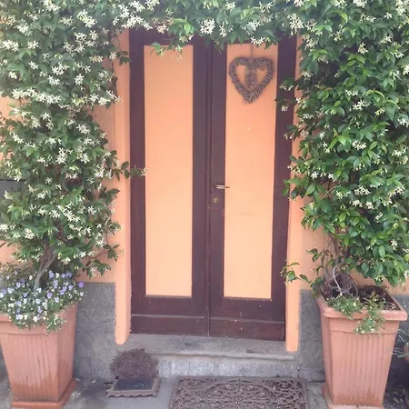 ベッド・アンド・ブレックファスト Monferrato La Casa Sui Tetti Murisengo