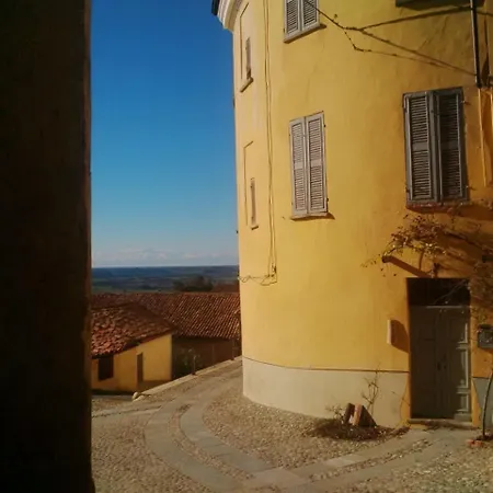 Monferrato La Casa Sui Tetti 3* 무리센고