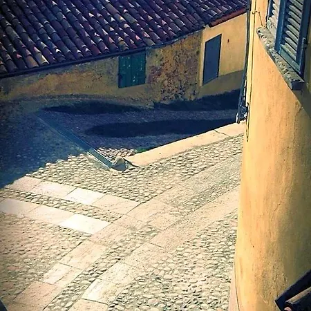 Monferrato La Casa Sui Tetti Bed & Breakfast