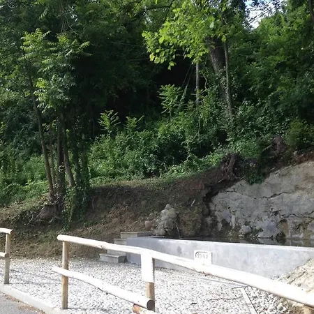 Monferrato La Casa Sui Tetti B&B 무리센고