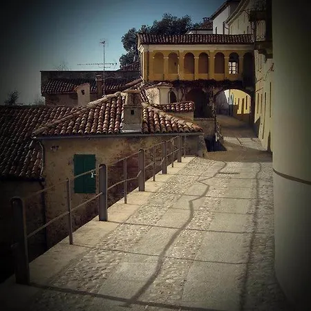 B&B Monferrato La Casa Sui Tetti 무리센고