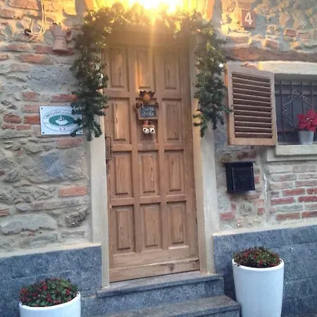 Monferrato La Casa Sui Tetti 3* 무리센고