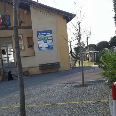 Monferrato La Casa Sui Tetti B&B 무리센고