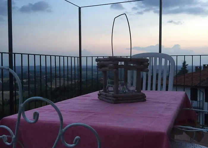 Frühstückspension Monferrato La Casa Sui Tetti 3*