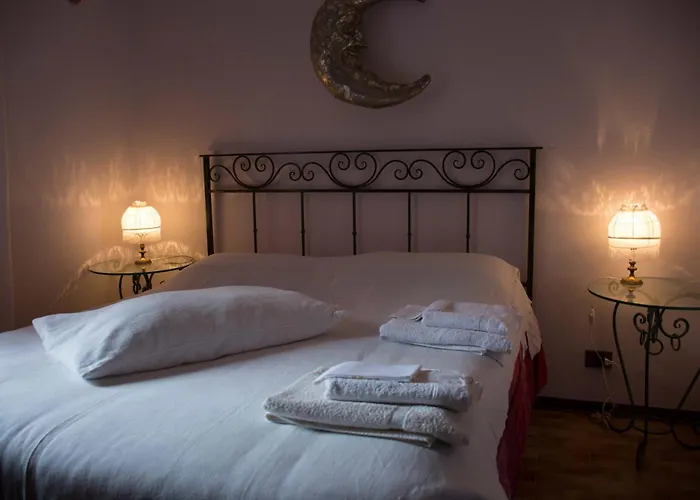 Monferrato La Casa Sui Tetti Frühstückspension Murisengo