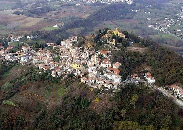Monferrato La Casa Sui Tetti